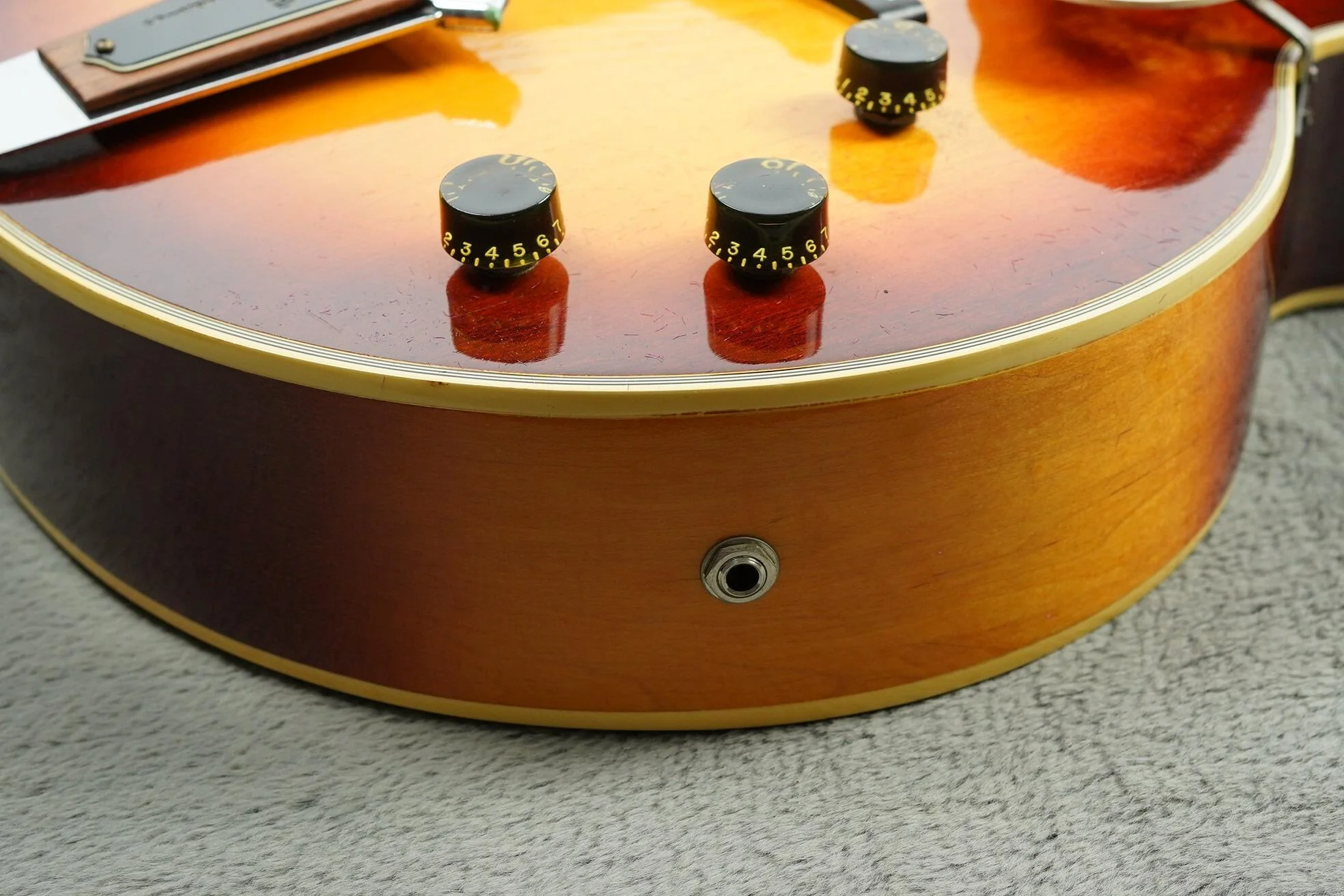 1974 Gibson Howard Roberts Custom, Sunburst - Image 8