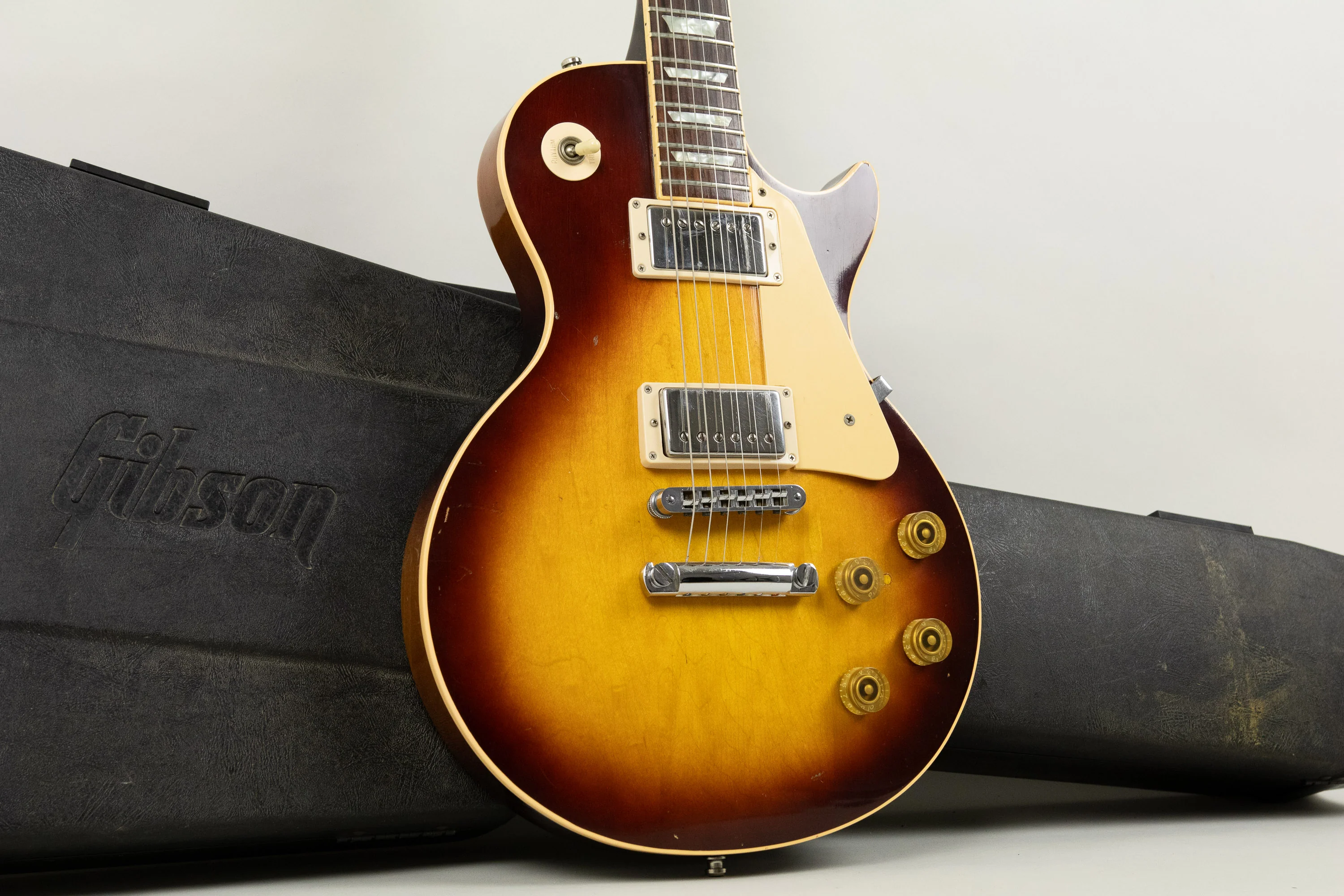 1979 Gibson Les Paul Standard, Sunburst - Image 2