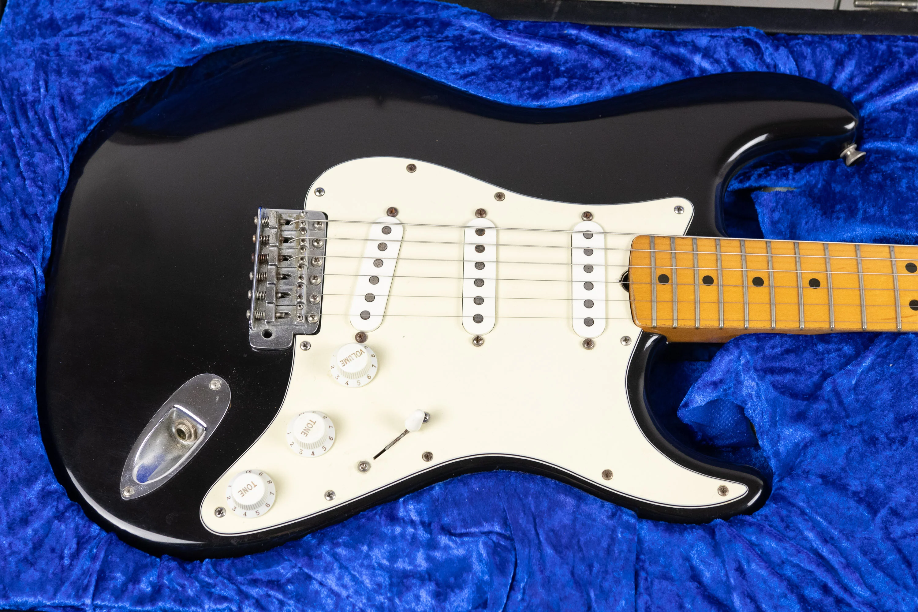 1982 Fender Stratocaster Standard (Dan Smith era), Black - Image 2