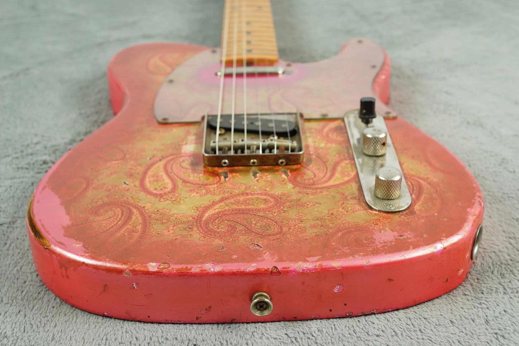 1983/4 Fender JV Telecaster, Pink Paisley + HSC - Image 5