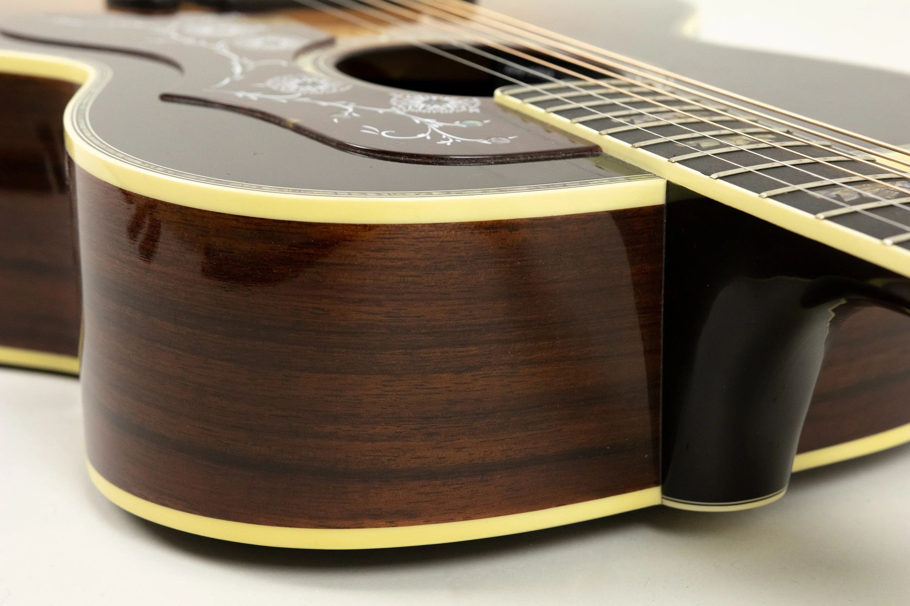 2010 Gibson Custom SJ-200 Custom, Rosewood, Sunburst - Image 13