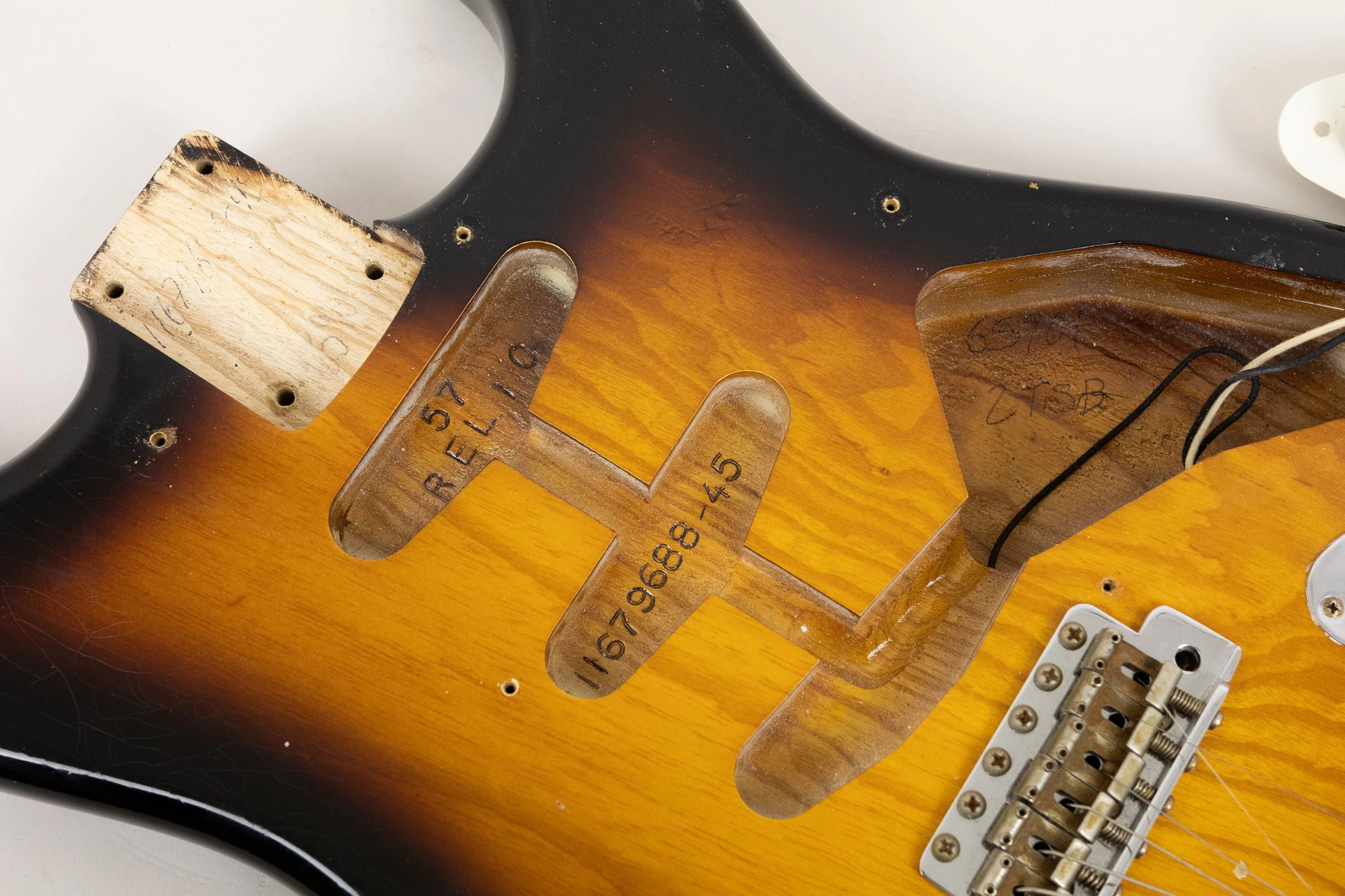 2016 Fender Custom Shop Stratocaster, Journeyman Relic, Sunburst - Image 28