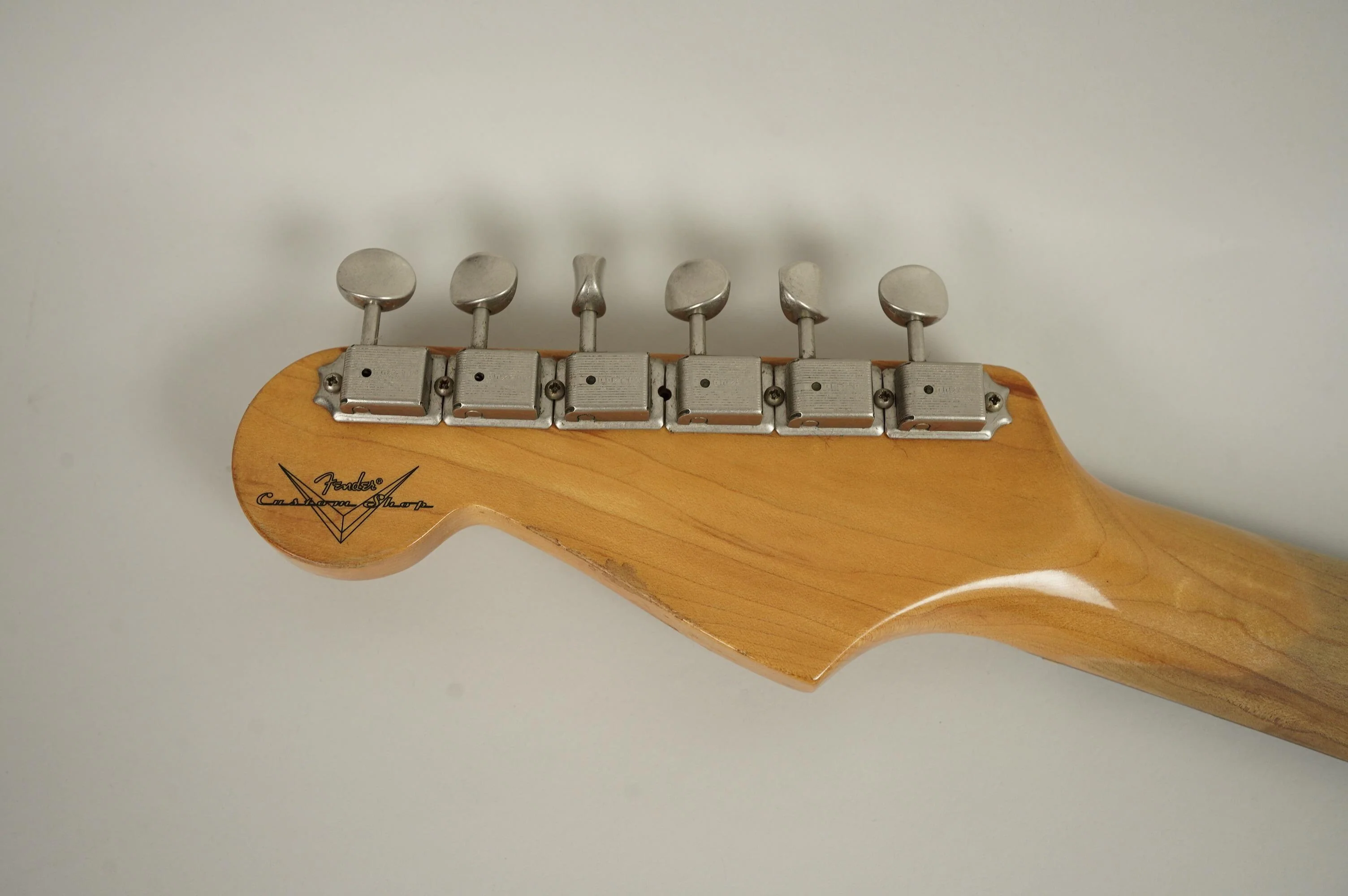 2019 Fender Custom Shop 1964 Stratocaster Heavy Relic, White - Image 37