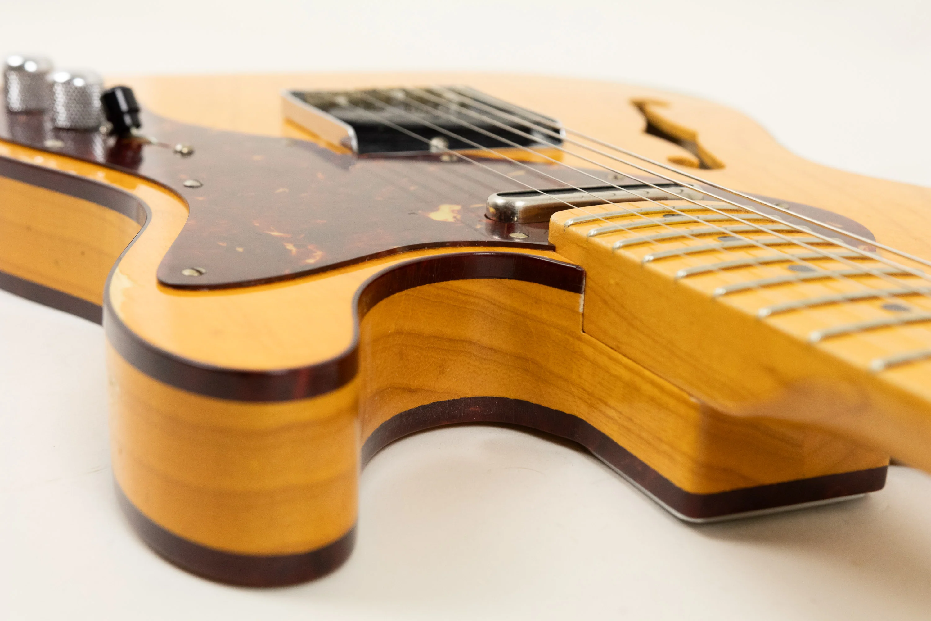 2019 Fender Custom Shop Ltd Loaded Thinline Nocaster Relic - Image 15